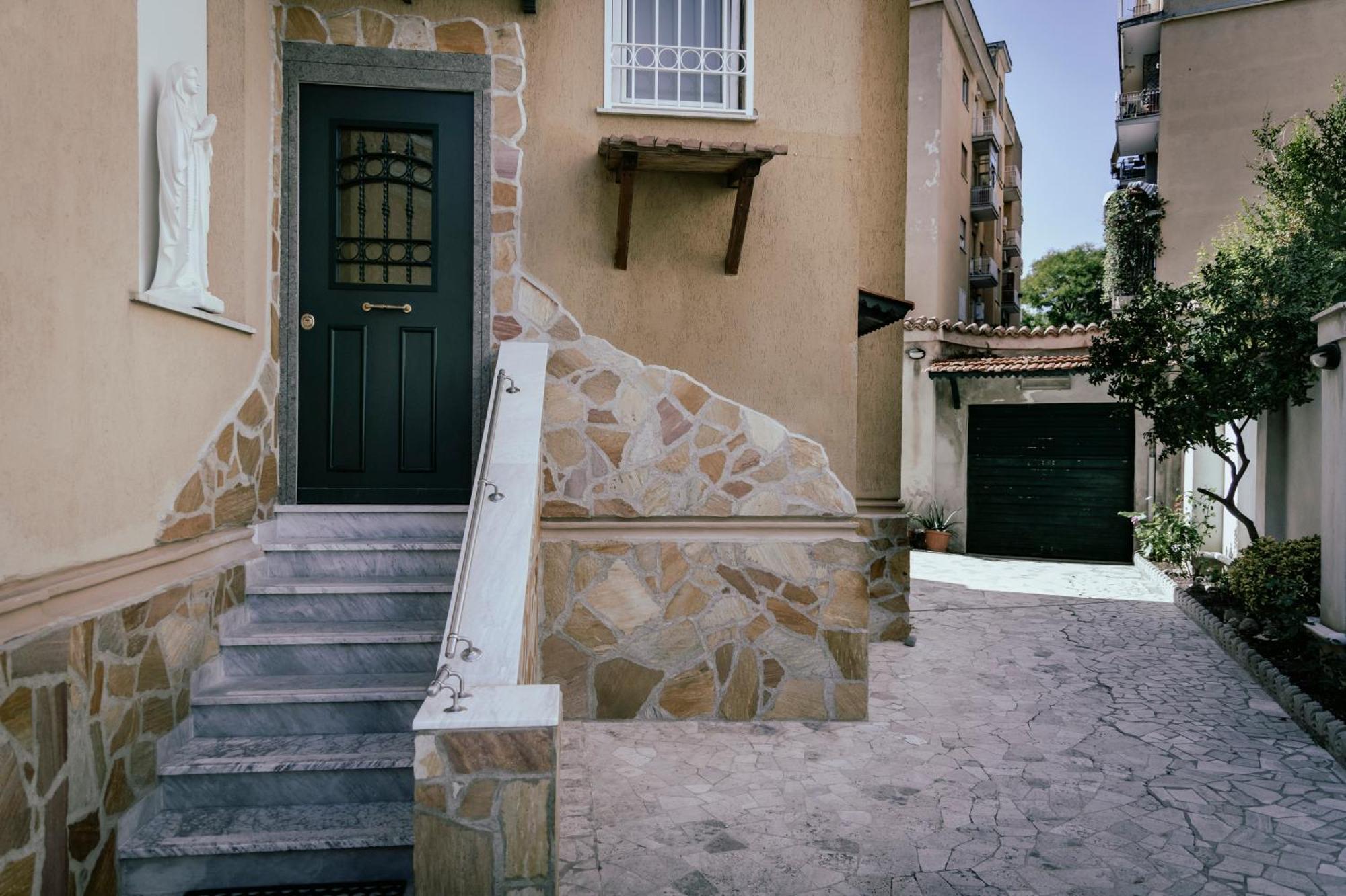 Guesthouse Aurora A.E. Ρώμη Εξωτερικό φωτογραφία